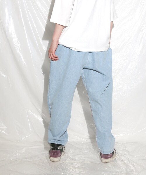 BOYSHE（ボーイシー）の「デニムバギーバンディングパンツ  ライトブルー（デニムパンツ・レディース・その他）」の5枚目の写真