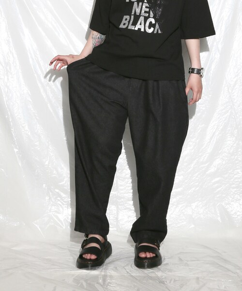 BOYSHE（ボーイシー）の「デニムバギーバンディングパンツ  ブラック（デニムパンツ・レディース・その他）」の4枚目の写真