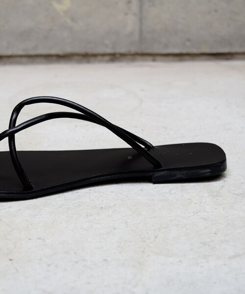 no brand（ノーブランド）の「Cross flat sandals（サンダル・レディース・その他）」の7枚目の写真