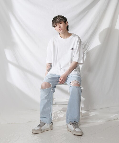 BOYSHE（ボーイシー）の「ADDICTION ビッグシルエットTシャツ  ホワイト（Tシャツ/カットソー・レディース・その他）」の2枚目の写真