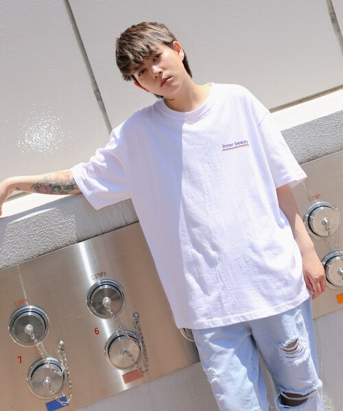 BOYSHE（ボーイシー）の「ADDICTION ビッグシルエットTシャツ  ホワイト（Tシャツ/カットソー・レディース・その他）」の5枚目の写真