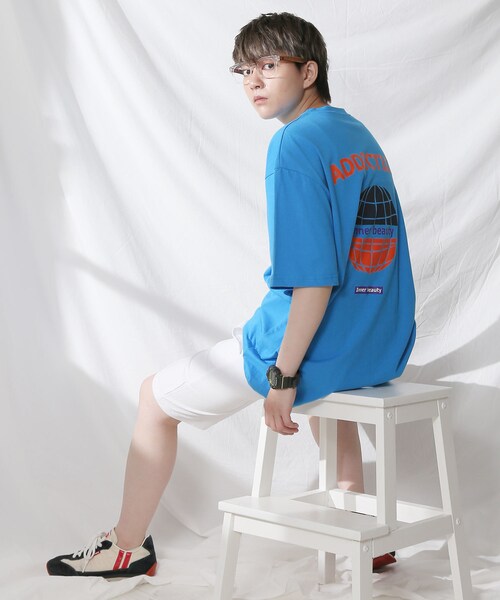 BOYSHE（ボーイシー）の「ADDICTION ビッグシルエットTシャツ  ブルー（Tシャツ/カットソー・レディース・その他）」の4枚目の写真