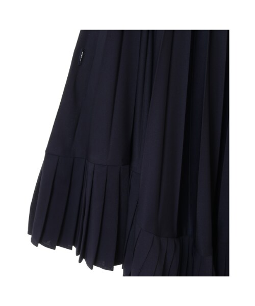 CLANE（クラネ）の「CLANE クラネ “THREE ARRANGE PLEAT SKIRT” スリー  