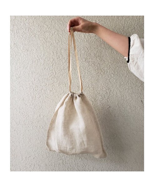 m.soeur(エムスール)の「【Lilaf限定*】ラフィア素材の編み上げショルダーバッグ* Brown(ショルダーバッグ・レディース・その他)」の8枚目の写真