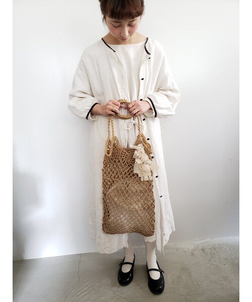 m.soeur(エムスール)の「【Lilaf限定*】ラフィア素材の編み上げショルダーバッグ* Brown(ショルダーバッグ・レディース・その他)」の6枚目の写真
