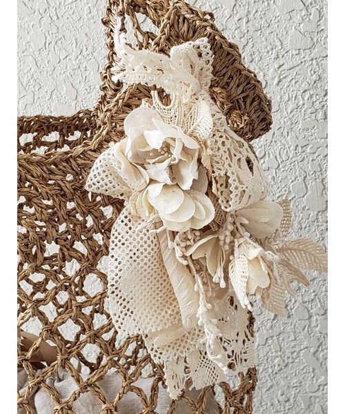 m.soeur(エムスール)の「【Lilaf限定*】ラフィア素材の編み上げショルダーバッグ* Brown(ショルダーバッグ・レディース・その他)」の3枚目の写真