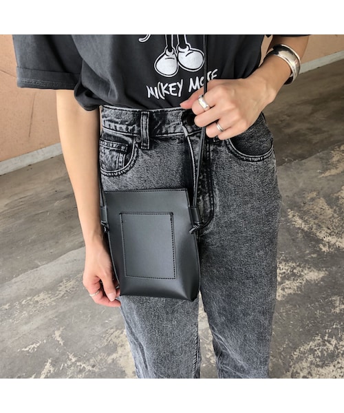 copine（コピン）の「大人可愛いサイズ感！フェイクレザーミニポシェット(3color)【クリックポスト対象商品】（ショルダーバッグ・レディース・その他）」の12枚目の写真