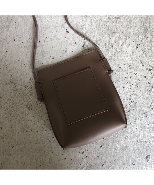 copine（コピン）の「大人可愛いサイズ感！フェイクレザーミニポシェット(3color)【クリックポスト対象商品】（ショルダーバッグ・レディース・その他）」の3枚目の写真