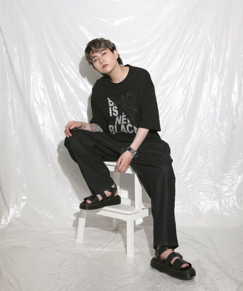 BOYSHE（ボーイシー）の「BLACK ロゴTシャツ　ブラック（Tシャツ/カットソー・レディース・その他）」の3枚目の写真