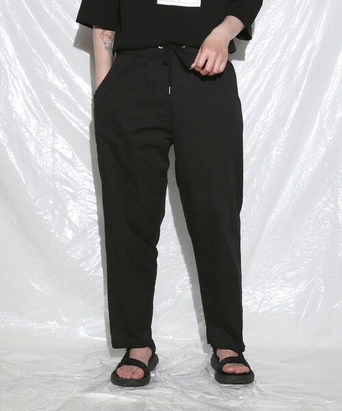 BOYSHE(ボーイシー)の「クララ コットンxストレッチ フリンジパンツ(ウォッシング加工)ブラック(その他パンツ・レディース・その他)」の4枚目の写真