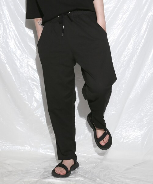 BOYSHE(ボーイシー)の「クララ コットンxストレッチ フリンジパンツ(ウォッシング加工)ブラック(その他パンツ・レディース・その他)」の6枚目の写真