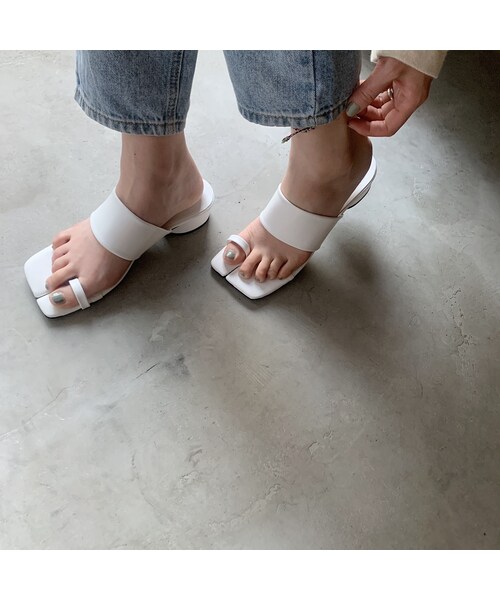 Lavish Gate（ラヴィッシュゲート）の「shoes-02104　足袋ソール　ヒールサンダル 　ブラック　ホワイト（サンダル・レディース・その他）」の7枚目の写真