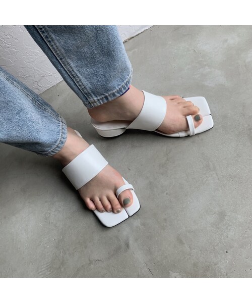 Lavish Gate（ラヴィッシュゲート）の「shoes-02104　足袋ソール　ヒールサンダル 　ブラック　ホワイト（サンダル・レディース・その他）」の9枚目の写真