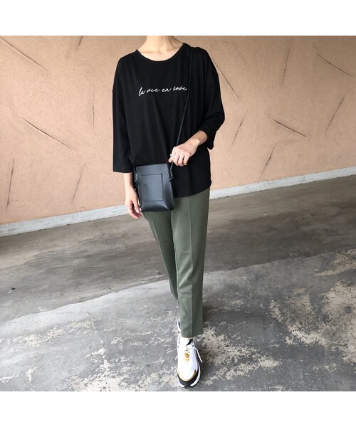 copine（コピン）の「ほどよいゆるっと感！刺繍ロゴ７分袖Tシャツ(2color)【クリックポスト対象商品】（Tシャツ/カットソー・レディース・その他）」の2枚目の写真