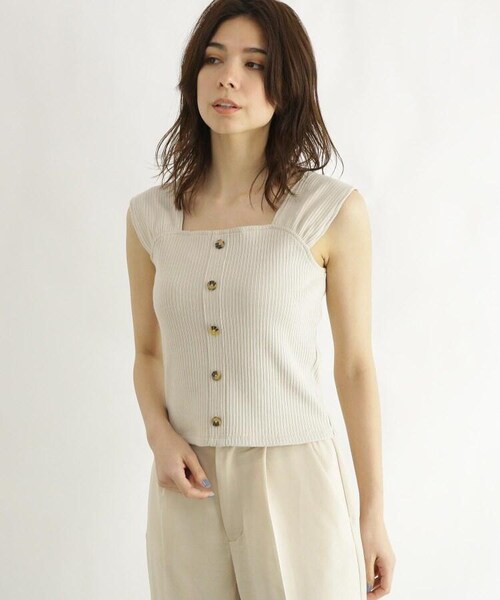OZOC（オゾック）の「[洗える]ノースリ前ボタンプルオーバー（トップス・レディース・ナチュラル(050)/ベージュ(052)/ダークブラウン(043)・38(M)）」の5枚目の写真