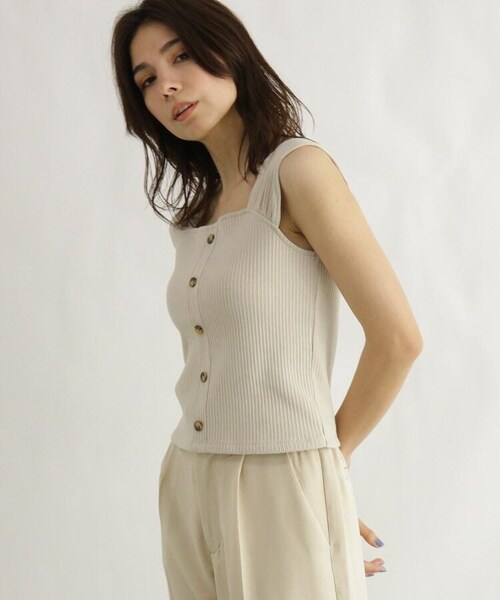 OZOC（オゾック）の「[洗える]ノースリ前ボタンプルオーバー（トップス・レディース・ナチュラル(050)/ベージュ(052)/ダークブラウン(043)・38(M)）」の7枚目の写真