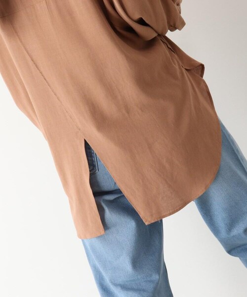 OZOC(オゾック)の「バックシャン麻混ブラウス(トップス・レディース・ライトベージュ(051)/カーキ(027)/タバコブラウン(054)・38(M))」の14枚目の写真