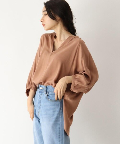 OZOC(オゾック)の「バックシャン麻混ブラウス(トップス・レディース・ライトベージュ(051)/カーキ(027)/タバコブラウン(054)・38(M))」の3枚目の写真