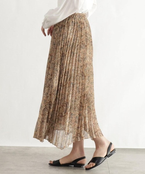 OZOC（オゾック）の「[洗える]総柄プリーツスカート（スカート・レディース・カーキ(127)/ベージュ(152)・38(M)）」の4枚目の写真