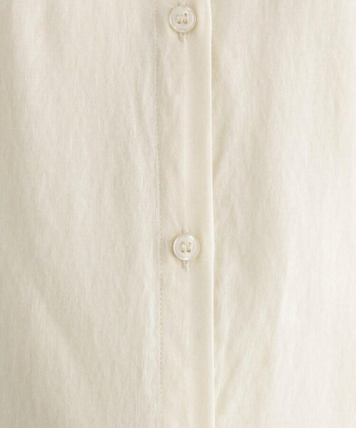 OZOC（オゾック）の「【洗える】シアーシャツ（トップス・レディース・マスタード(033)/キャメル(041)/ダークブラウン(043)/ライトベージュ(051)/モデル情報:身長168cm 着用サイズ38(M)・38(M)）」の18枚目の写真