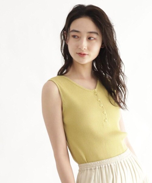 OZOC（オゾック）の「[洗える]GIZA COTTON 2wayリブインナー（トップス・レディース・ライトベージュ(051)/ブラウン(042)/オリーブグリーン(026)/ブラック(019)・26(S)/38(M)/50(L)）」の3枚目の写真