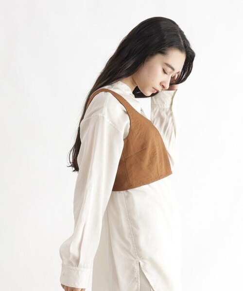 OZOC（オゾック）の「[洗える]アシンメトリービスチェ（トップス・レディース・ナチュラル(050)/ブラウン(042)・38(M)）」の4枚目の写真
