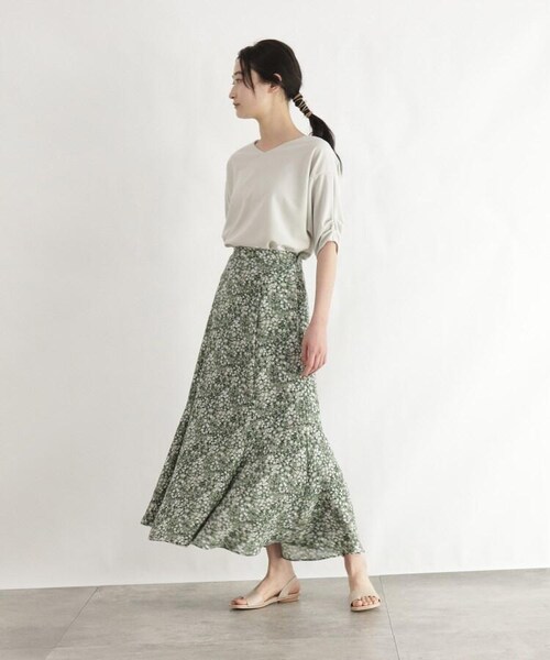 OZOC（オゾック）の「[洗える]プチフラワーマーメイドロングスカート（スカート・レディース・グリーン(122)/ナチュラル(150)・38(M)）」の13枚目の写真
