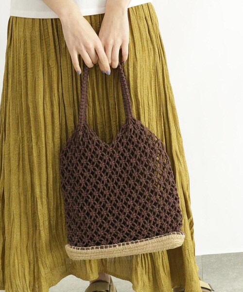 OZOC(オゾック)の「マクラメトートバッグ(バッグ・レディース・アイボリー(004)/ブラウン(042)/カーキ(027)・00)」の2枚目の写真
