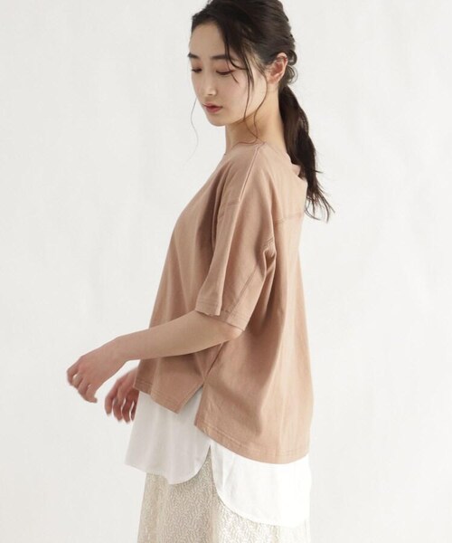 OZOC(オゾック)の「シャツレイヤード風Tシャツ(トップス・レディース・カーキ(027)/マスタード(033)/ライトベージュ(051)/タバコブラウン(054)・26(S)/38(M)/50(L))」の6枚目の写真