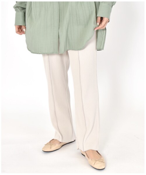 w closet（ダブルクローゼット）の「ワイドリブ配色メローパンツ（パンツ・レディース・アイボリー/Sグレー/グレージュ/サックス/グリーン/スミクロ・FREE/M/L）」の3枚目の写真