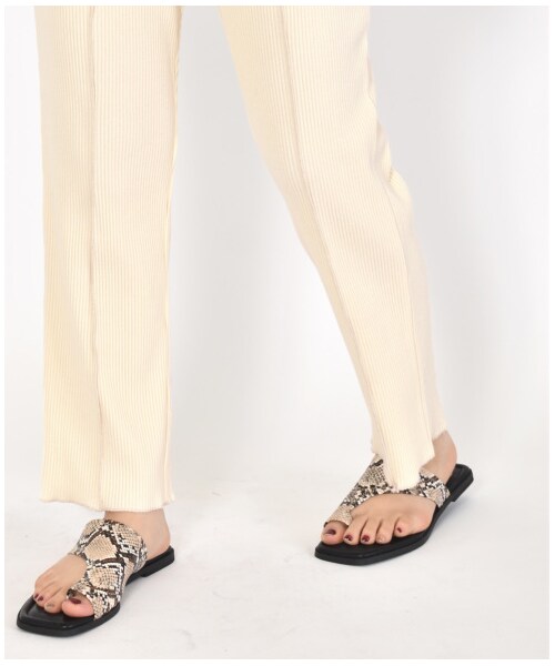 w closet（ダブルクローゼット）の「ワイドリブ配色メローパンツ（パンツ・レディース・アイボリー/Sグレー/グレージュ/サックス/グリーン/スミクロ・FREE/M/L）」の10枚目の写真