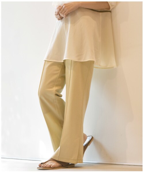 w closet（ダブルクローゼット）の「カットジョーゼットセミフレアパンツ（パンツ・レディース・Lベージュ/モスカーキ/ブラウン/アカチャ/ブラック・FREE/M/L）」の7枚目の写真