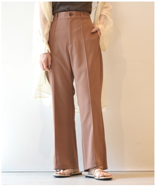 w closet（ダブルクローゼット）の「カットジョーゼットセミフレアパンツ（パンツ・レディース・Lベージュ/モスカーキ/ブラウン/アカチャ/ブラック・FREE/M/L）」の8枚目の写真