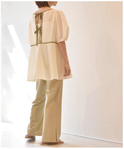 w closet（ダブルクローゼット）の「カットジョーゼットセミフレアパンツ（パンツ・レディース・Lベージュ/モスカーキ/ブラウン/アカチャ/ブラック・FREE/M/L）」の18枚目の写真