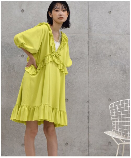 w closet（ダブルクローゼット）の「【Alley】フリルトップス（トップス・レディース・オリーブ/モカ/グリーン・FREE/M/L）」の4枚目の写真