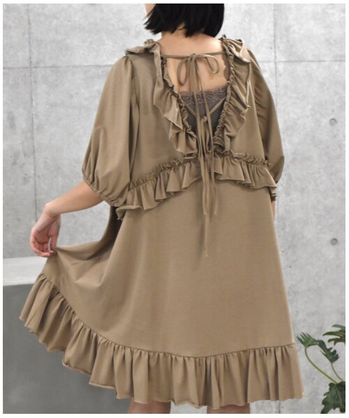 w closet（ダブルクローゼット）の「【Alley】フリルトップス（トップス・レディース・オリーブ/モカ/グリーン・FREE/M/L）」の16枚目の写真