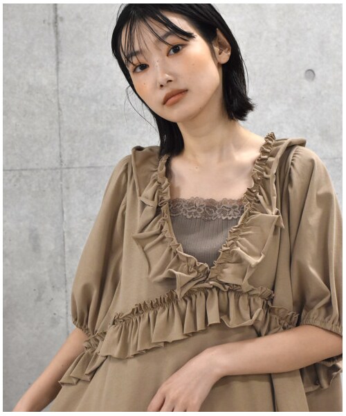 w closet（ダブルクローゼット）の「【Alley】フリルトップス（トップス・レディース・オリーブ/モカ/グリーン・FREE/M/L）」の19枚目の写真