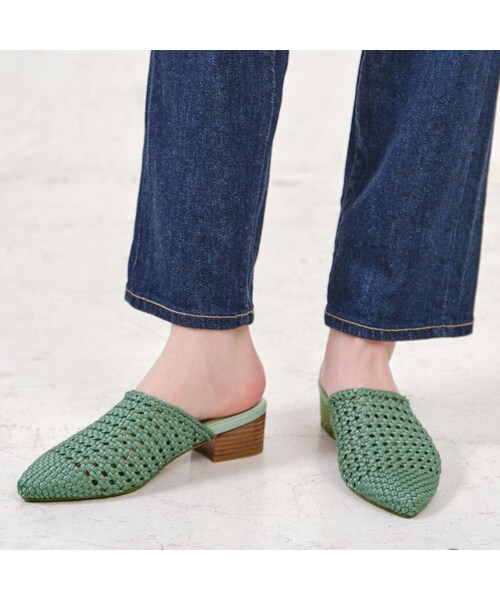 ORiental TRaffic(オリエンタルトラフィック)の「サテンメッシュスリッパ(シューズ・レディース・ブラウン/ゴールド/グリーン・S/M/L/LL)」の14枚目の写真