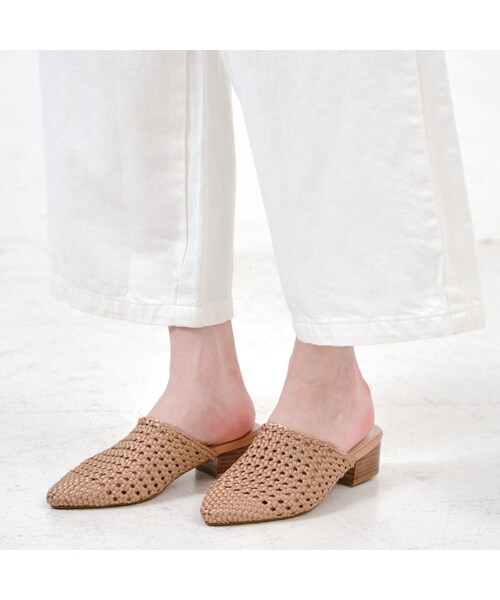 ORiental TRaffic(オリエンタルトラフィック)の「サテンメッシュスリッパ(シューズ・レディース・ブラウン/ゴールド/グリーン・S/M/L/LL)」の13枚目の写真