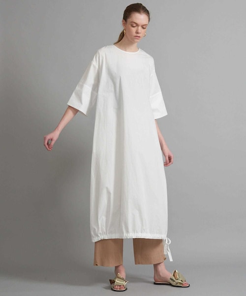 FEMMENT（ファモン）の「トリアセデニムベイカーパンツ（パンツ・レディース・BLACK/BEIGE/ORG・1/2/MODEL:176cm/kg SIZE:2）」の3枚目の写真