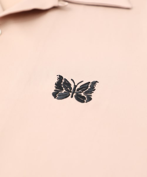 Needles（ニードルス）の「STUDIOUS別注 PAPILLON刺繍シャツ
