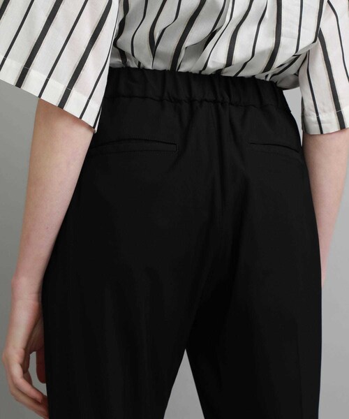 08sircus(ゼロエイトサーカス)の「ストレッチバックサテンジョッパーズパンツ(パンツ・レディース・BLACK/NAVY・0/1)」の18枚目の写真
