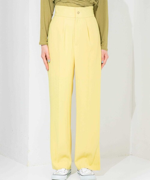 STUDIOUS（ステュディオス）の「ジョーゼットタックストレートパンツ（パンツ・レディース・BLACK/PINK BEIGE/YELLOW/SAX・1/2）」の11枚目の写真