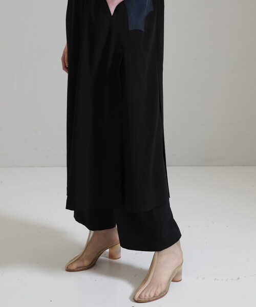 TOGA PULLA（トーガ　プルラ）の「サテンウェスタンドレス（ワンピース/ドレス・レディース・BLACK/SAXBLUE・36）」の11枚目の写真