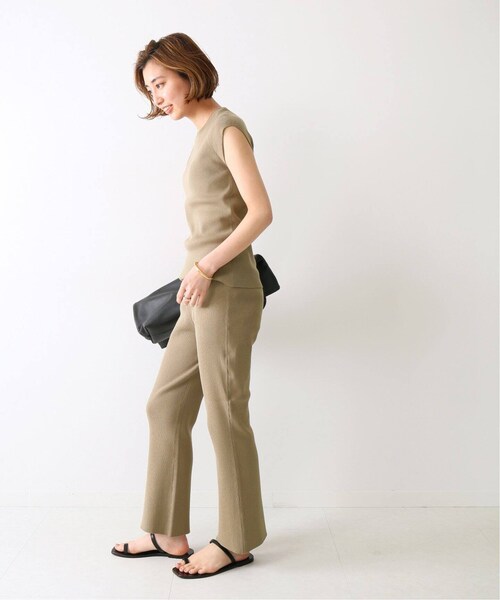 Deuxieme Classe(ドゥーズィエムクラス)の「SWING RIB パンツ(パンツ・ブラック/36/在庫なし/38)」の17枚目の写真