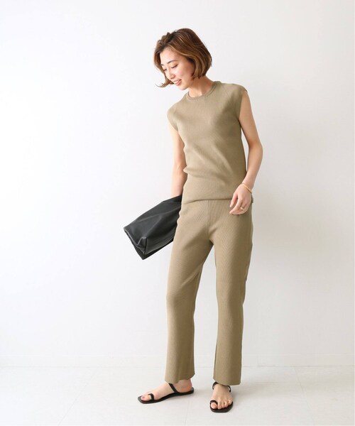 Deuxieme Classe(ドゥーズィエムクラス)の「SWING RIB パンツ(パンツ・ブラック/36/在庫なし/38)」の15枚目の写真