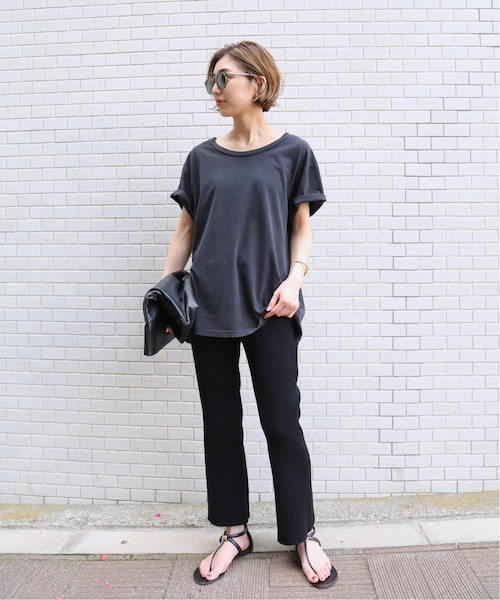 Deuxieme Classe(ドゥーズィエムクラス)の「SWING RIB パンツ(パンツ・ブラック/36/在庫なし/38)」の5枚目の写真