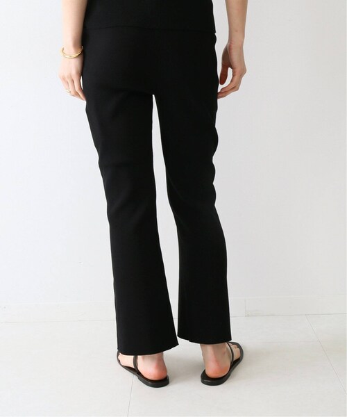 Deuxieme Classe(ドゥーズィエムクラス)の「SWING RIB パンツ(パンツ・ブラック/36/在庫なし/38)」の9枚目の写真