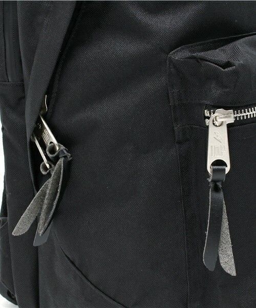INDISPENSABLE （インディスペンサブル）の「INDISPENSABLE/IDP.Daypack“JAZZ”（バックパック/リュック・メンズ・ブラック/グレー/ネイビー/カモフラージュ・FREE）」の9枚目の写真