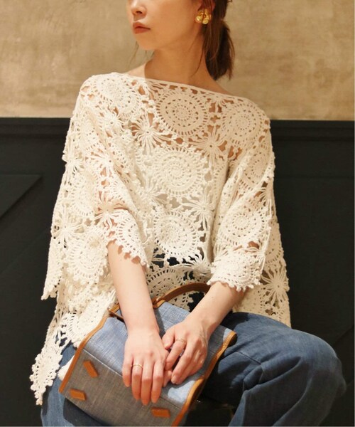 【IENA LA BOUCLE】サークルクロッシェモチーフ ケーププルオーバー IENA(イエナ)の「IENA LA BOUCLE サークル クロッシェモチーフ